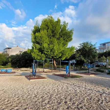 Kaktus Apartman Pirovac