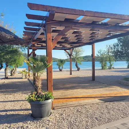 Kaktus Apartamento Pirovac