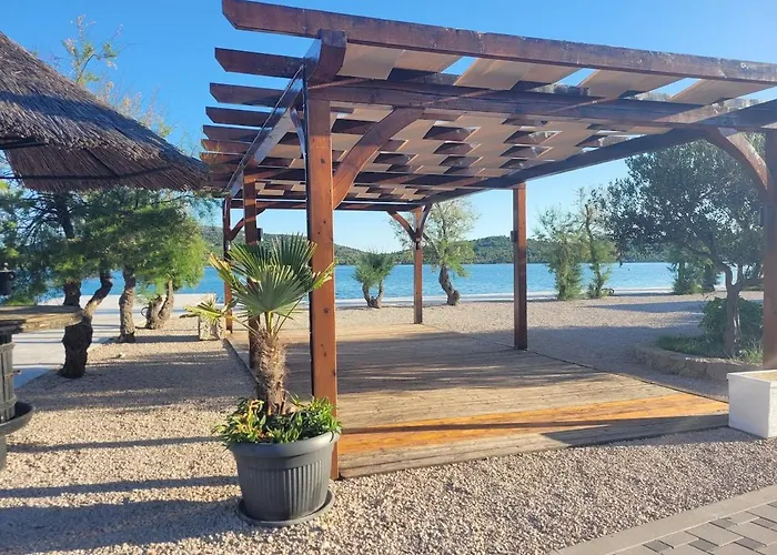 Kaktus Apartamento Pirovac